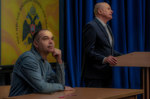 Профессор Евгений Панин выступил на собрании Исторического клуба с лекцией о войне в Афганистане 