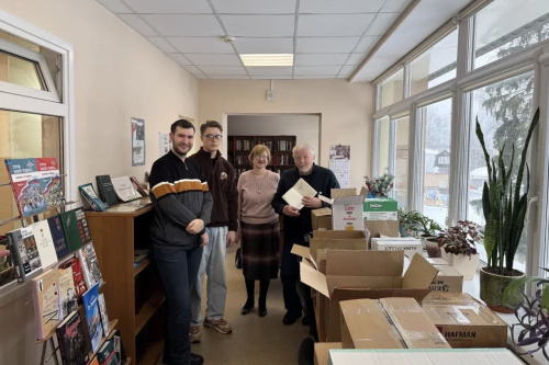 Студенты МГИК передали книги в госпитальную библиотеку