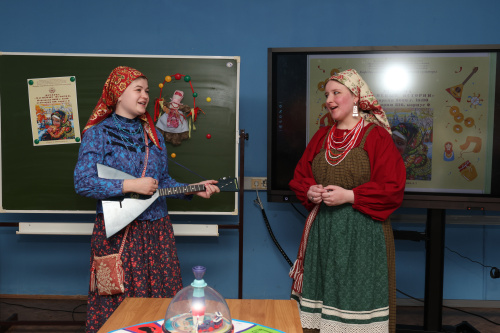 Во МГИК на кафедре народной художественной культуры  прошла вечерка «Маслёные истории»