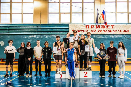 В МГИК состоялись соревнования по бадминтону