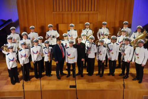 Студенты МГИК духовой оркестр имени Диева программа Утро России Россия 1