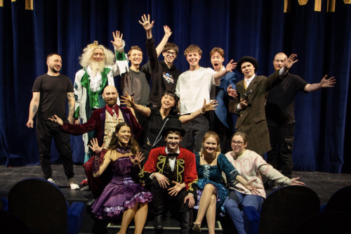 Студенты МГИК представили иллюзионный шоу-спектакль «Тайна Гарри Гудини» в Московском международном Доме музыки